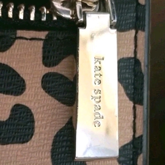 Kate Spade Darcy Large Slim Bifold Leopard Print Wallet - Picture 11 of 11